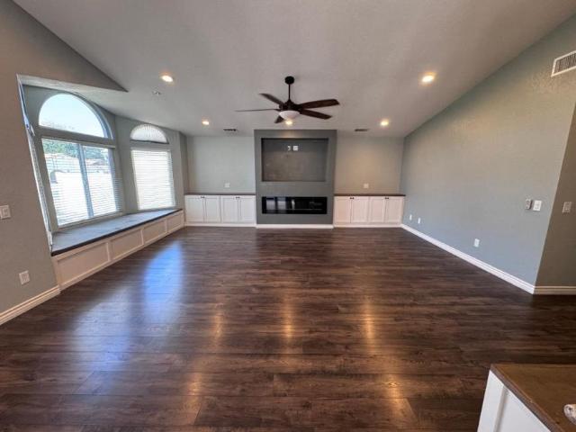 3 bedroom, Victorville CA 92395 105989652