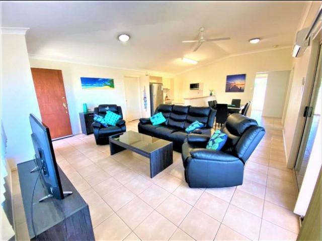3 BEDROOM VILLA AT QUEENS BEACH F/FURNISHED