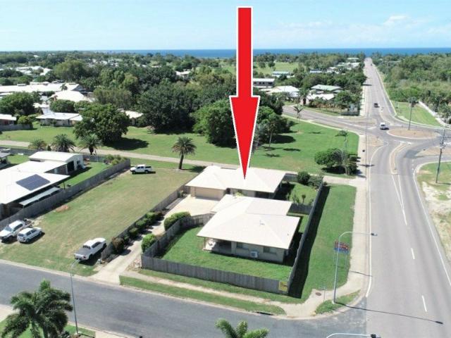 3 BEDROOM VILLA AT QUEENS BEACH F/FURNISHED