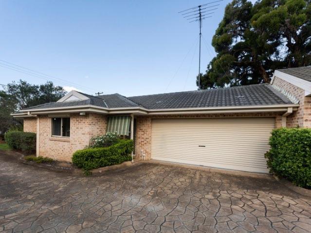 3 Bedroom Villa! | DOUBLE GARAGE!