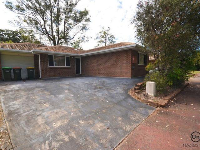 3 bedroom villa in park like setting
