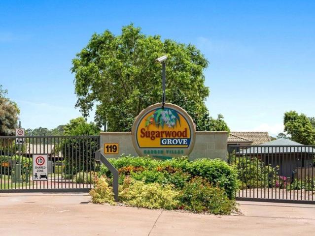 Ground Level 3 Bedroom Villa in Quiet Over 55s Complex of Sugarwood Grove