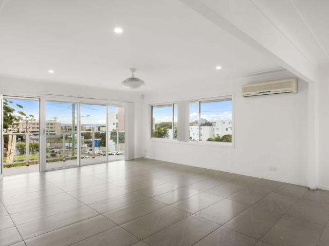 3 Bedroom Villa in the heart of Nelson Bay!