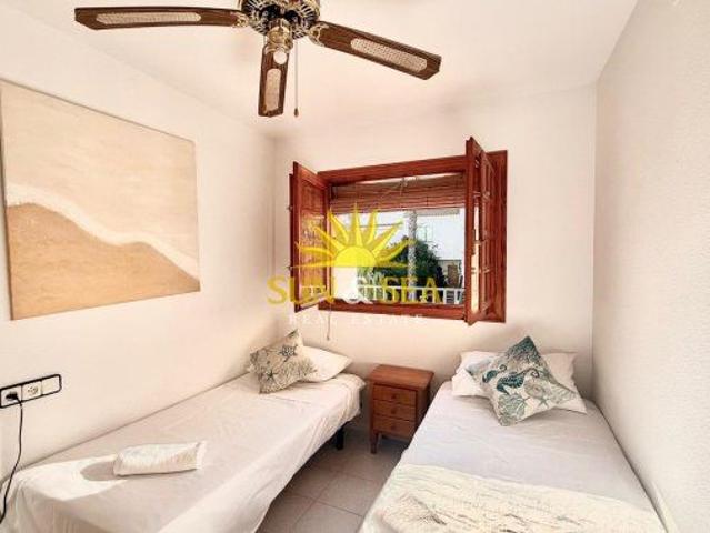 3 BEDROOM VILLA WITH SPACIOUS TERRACE AND GARDEN IN GRAN ALACANT