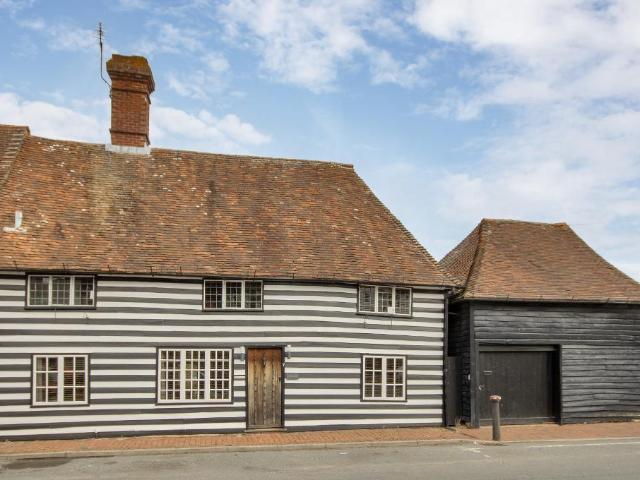 3 bedroom village house for sale