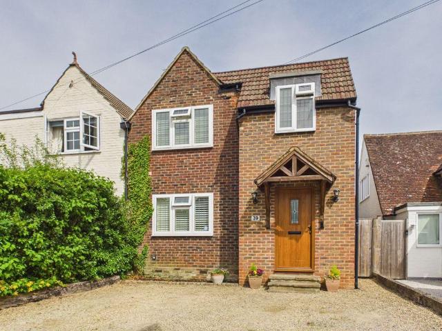 3 bedroom village house for sale