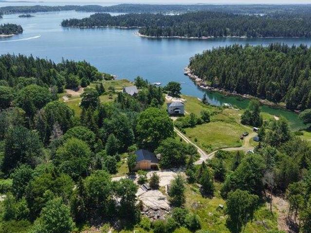 3 bedroom, Vinalhaven ME 04863 105692826