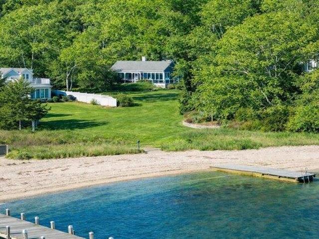 3 bedroom, Vineyard Haven MA 02568 105658500