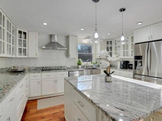 3 bedroom, Vineyard Haven MA 02568 105661442