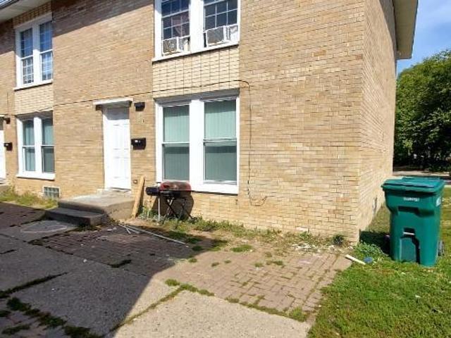 3 bedroom, Zion IL 60099 105732087