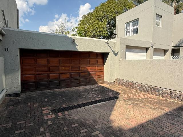 3 BedroomCluster House For Rent inMorningside
