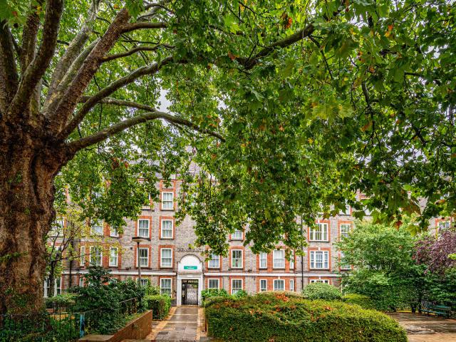 3 Bedrooms Maisonette for Rent in Queens Crescent, NW5 | Foxtons