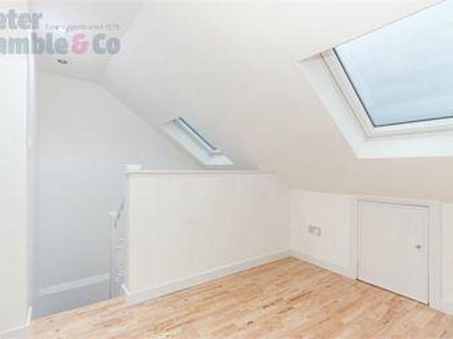 3 Bedrooms Maisonette for sale in Western Avenue, Perivale, Greenford, Greater London UB6