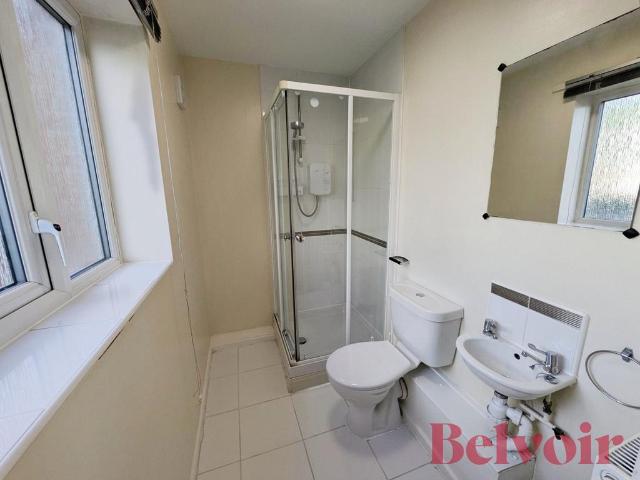 3 Bedrooms at Comet Avenue, Knutton, ST5 3 bed semi detached house to rent £1,256 pcm £290 pw