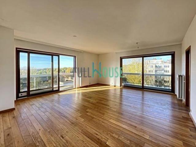 3 bedrooms Apartment