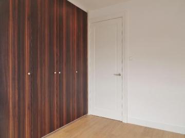 3 bedrooms Apartment Surface Area: 107m2 Furnishings: Bare