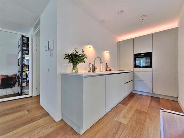 3 bedrooms Apartment Surface Area: 115m2 Furnished Available from: 2026 08 28