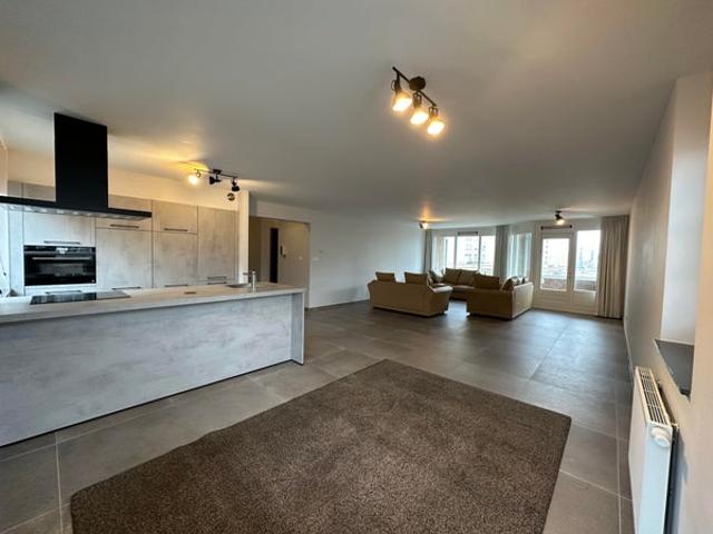 3 bedrooms Apartment Surface Area: 125m2 Furnished Available from: 2024 01 11