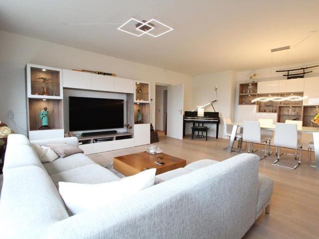 3 bedrooms Apartment Surface Area: 130m2 Unfurnished