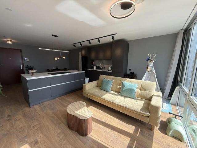 3 bedrooms Appartement Surface Area: 116m2