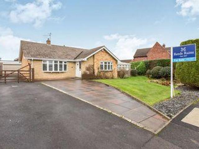 3 Bedrooms Bungalow for sale in Falmouth Road, Congleton CW12