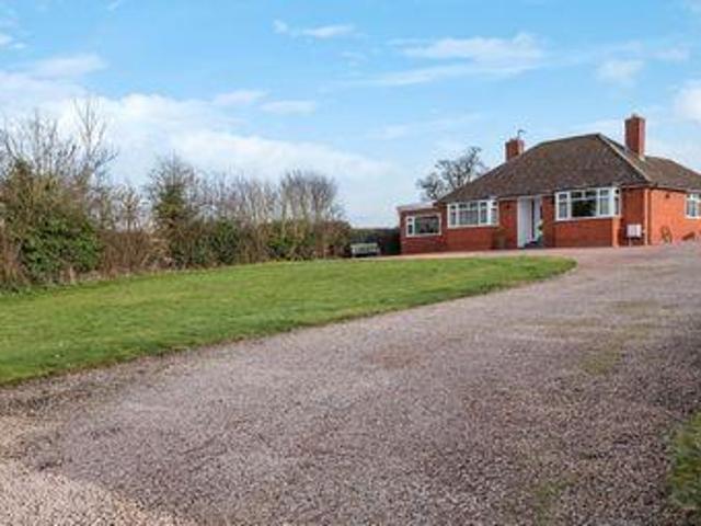 3 Bedrooms Bungalow for sale in Sutton St. Nicholas, Hereford HR1