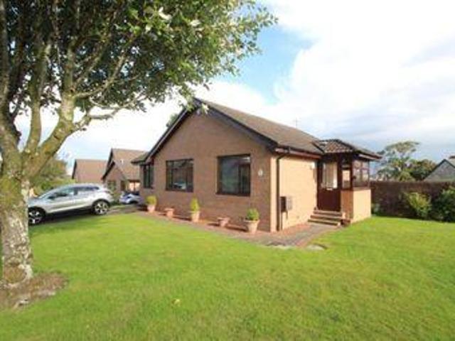 3 Bedrooms Bungalow for sale in Woodburn Place, Houston, Renfrewshire PA6