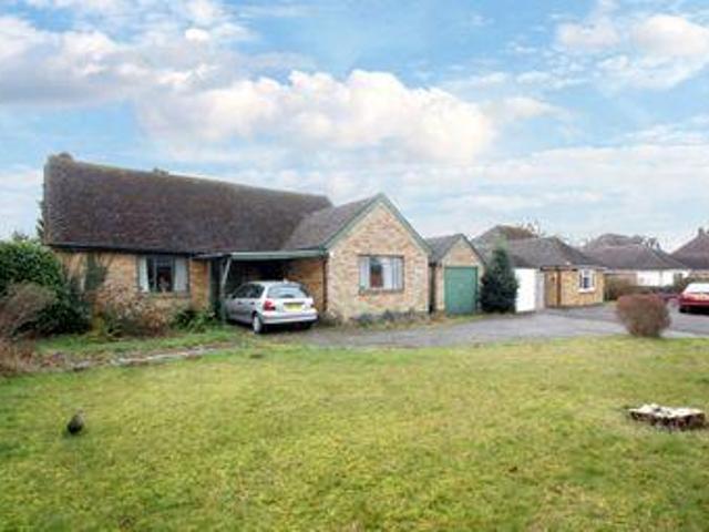 3 Bedrooms Detached bungalow for sale in Balsall Street East, Balsall Common, Coventry CV7
