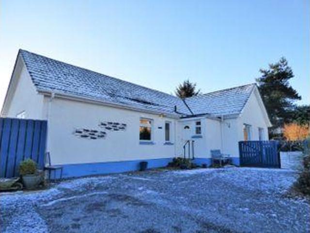 3 Bedrooms Detached bungalow for sale in Kincardine Road, Auchterarder PH3
