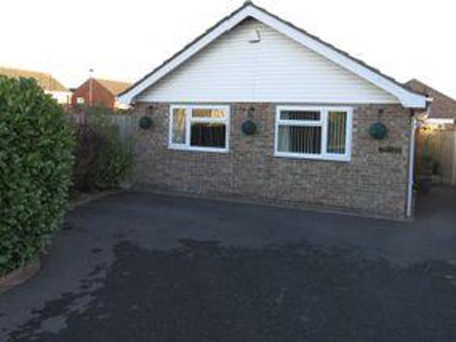 3 Bedrooms Detached bungalow for sale in Lomond Avenue, Sinfin, Derby DE24