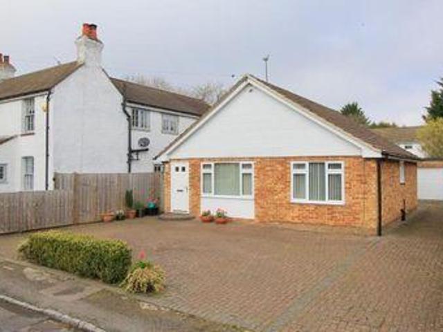 3 Bedrooms Detached bungalow for sale in Sixty Acres Road, Prestwood, Great Missenden HP16