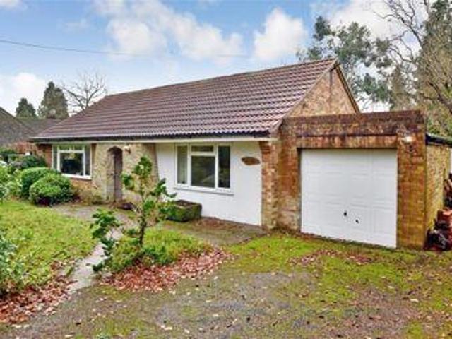 3 Bedrooms Detached bungalow for sale in The Ride, Ifold, Billingshurst, West Sussex RH14