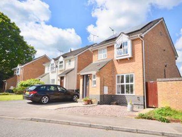 3 Bedrooms Detached house for rent in Orwell Road, Petersfield GU31