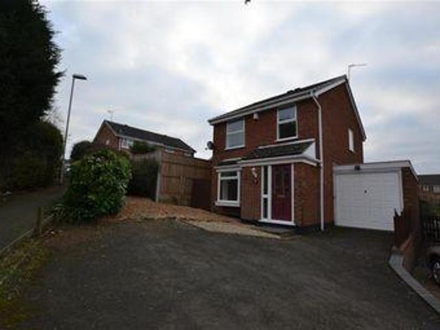 3 Bedrooms Detached house for rent in Royal Close, Brierley Hill DY5