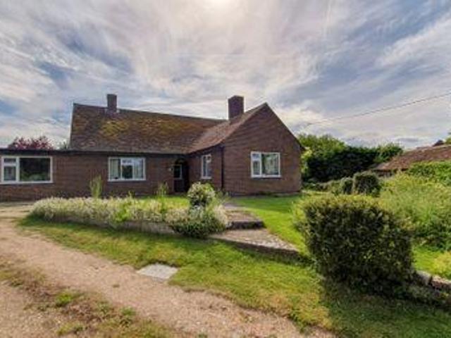 3 Bedrooms Detached house for sale in Marsh Road, Shabbington, Aylesbury HP18