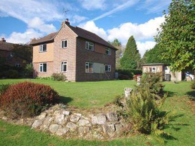 3 Bedrooms Detached house for sale in Millcroft, Five Ash Down, Uckfield TN22