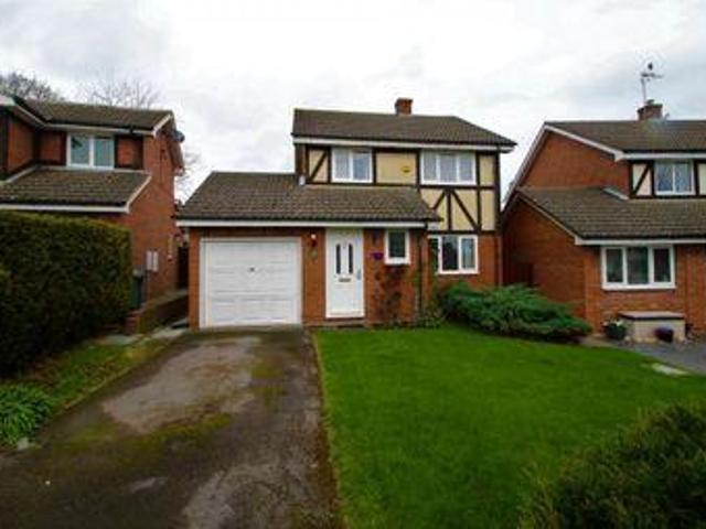 3 Bedrooms Detached house for sale in Farley Copse, Binfield RG42