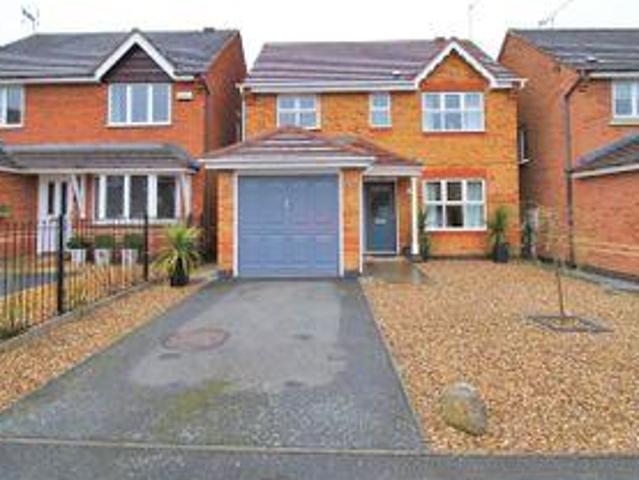 3 Bedrooms Detached house for sale in Highgrove Close, Coalville LE67