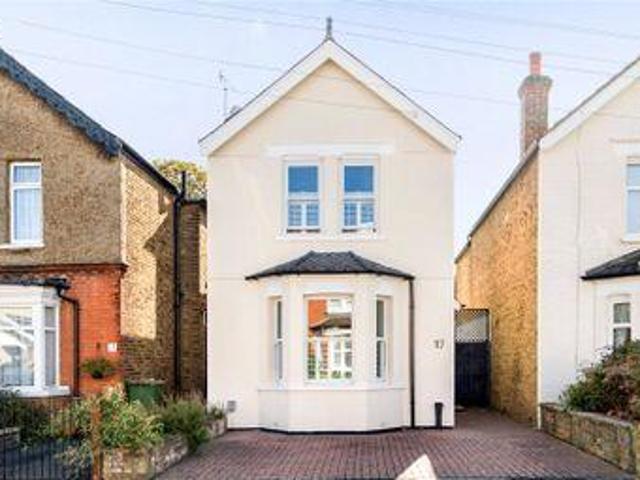 3 Bedrooms Detached house for sale in Langton Road, West Molesey, Surrey KT8