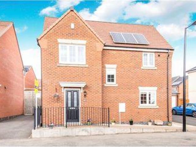 3 Bedrooms Detached house for sale in Long Meadow Way, Birstall, Leicester, Leicestershire LE4