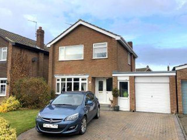 3 Bedrooms Detached house for sale in Ripon Way, Carlton Miniott, Thirsk YO7