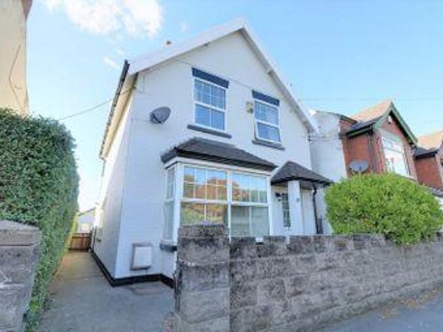 3 Bedrooms Detached house for sale in Station Road, Gunness, Scunthorpe DN15