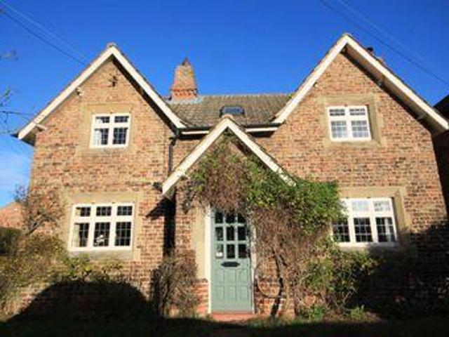 3 Bedrooms Detached house for sale in Thirkleby, Thirsk YO7