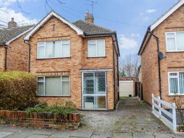 3 Bedrooms Detached house for sale in Woodcroft Avenue, West Knighton, Leicester LE2