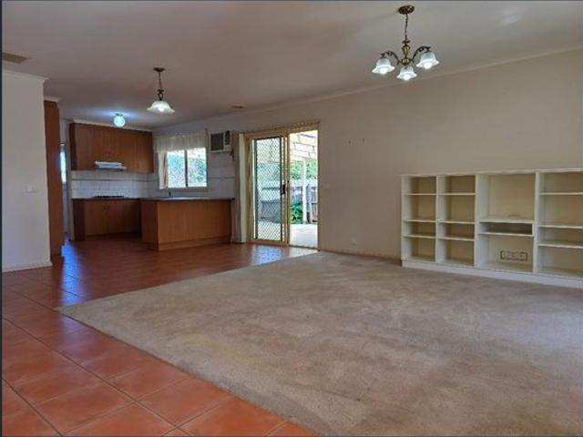 3 BEDROOMS + DOUBLE GARAGE