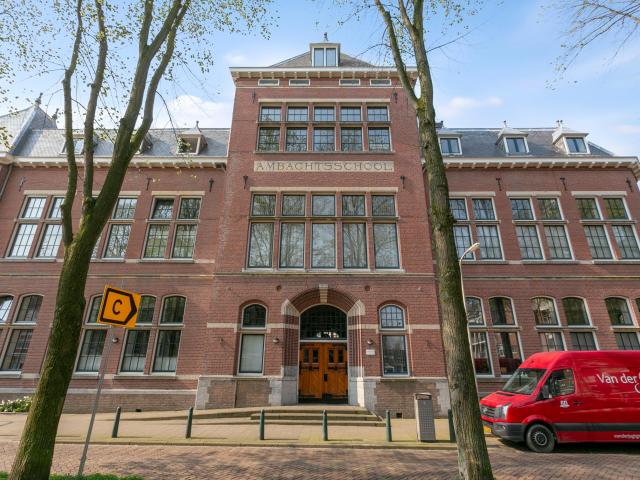 3 bedrooms eindwoning Surface Area: 100m2