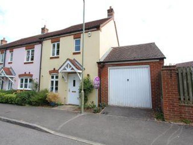 3 Bedrooms End terrace house for rent in Nelson Drive, Petersfield GU31