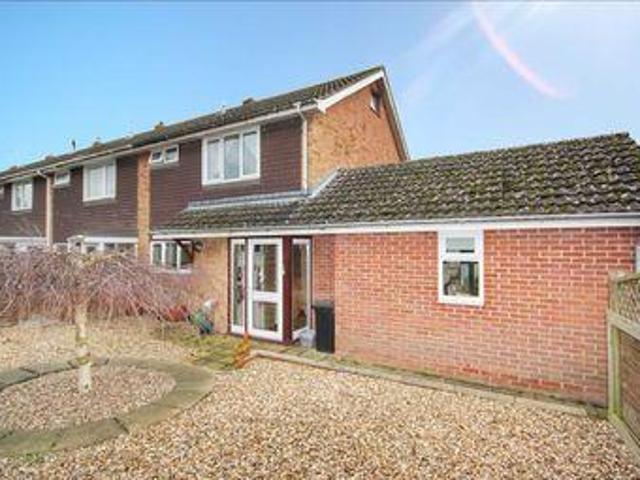 3 Bedrooms End terrace house for sale in Oxford Close, Great Cornard, Sudbury CO10
