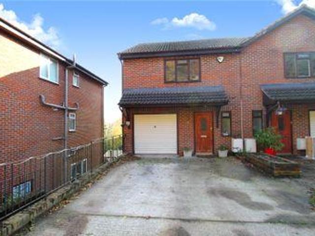 3 Bedrooms End terrace house for sale in Beech Road, Biggin Hill, Westerham TN16