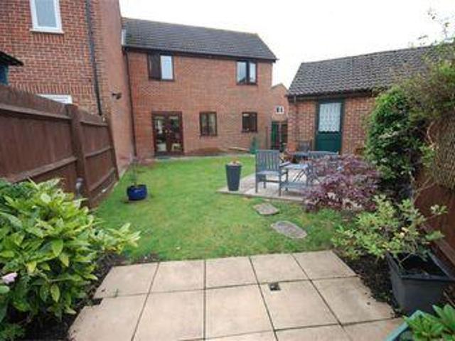 3 Bedrooms End terrace house for sale in Dormer Close, Aylesbury, Buckinghamshire HP21